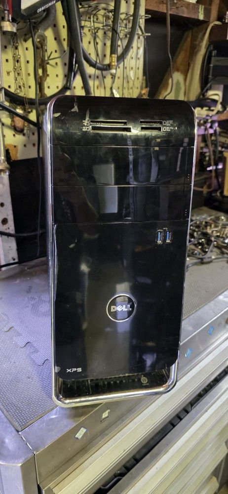 Dell XPS Gaming PC. i7-CPU-3.40GHz
16GB Ram 1TB HDD. GPU: GTX 4GB