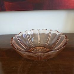 Pink Depression Glass Bowl by Anchor Hocking (Oyster abd Pearl Pattern)