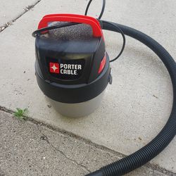 Shop Vac Wet Dry 2 Gallon Good Condition Porter Cable Contact It Really Sucks Pick Up In Forest Park, IL 60130 Shipping Available 