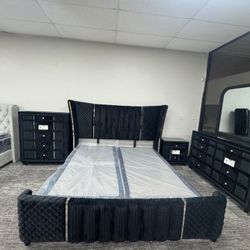 4PC Black color Upholstered bedroom set Modern bedroom furniture