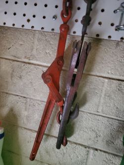 Tow latches