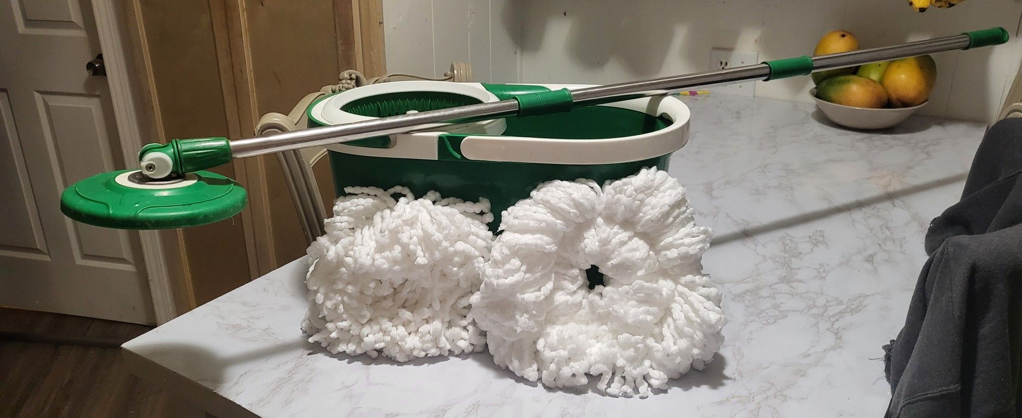 Libman
Microfiber Wet Tornado Spin Mop and Bucket Floor Cleaning System
