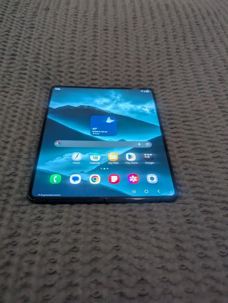 Samsung Galaxy Z Fold 4 (AT& T network Only)