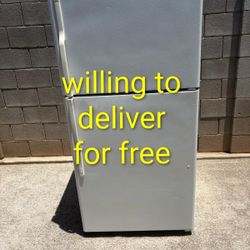 GE Top Freezer Refrigerator 21 Cuft(size 33" W 67" H
