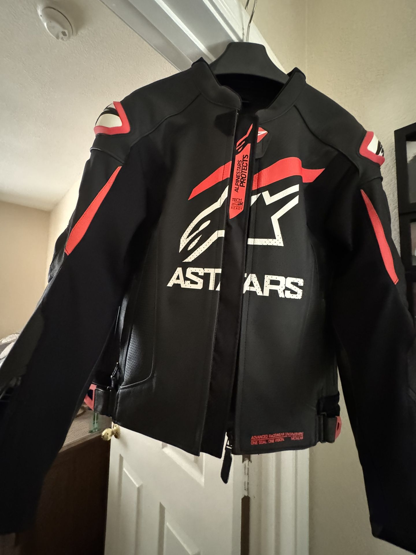 Alpinestars GP Plus R V4 Airflow Jacket