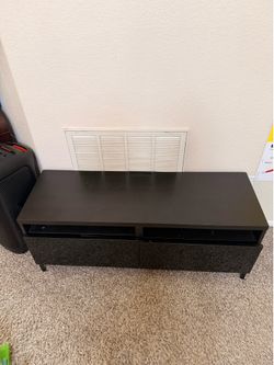 Stand/dresser