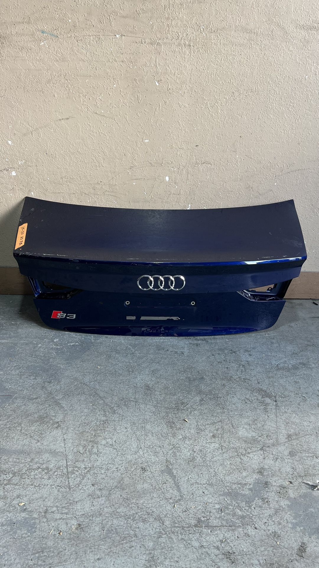 15-20 Audi A3 S3 Trunk Lid Taillid Tailgate Liftgate Tail Lid Lift Hatch Tapa Trasera Parts Part 2015 2016 2017 2018 2019 2020