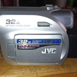 JVC Camcorder Video Camera an Tape Recorder 