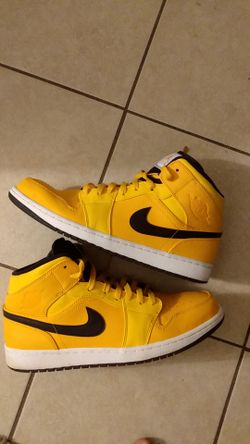 NEW Taxi yellow JORDAN 1s size 13