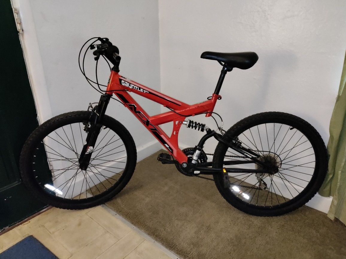 Boy's 24" Gauntlet Mountain Pro Bike w/ Dual Suspension, 18-SpeedÂ