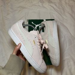 Puma Suede Classic Women’s Size 8