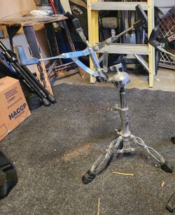 Snare Drum Stand