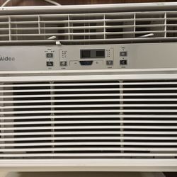 Midea® 6,000 BTU's White Window Mount Air Conditioner