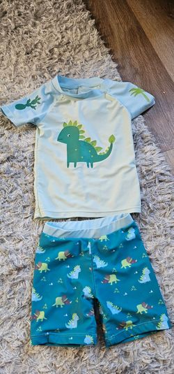 Kids Dinosaur Swim Set (4T) – $8