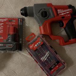 M12 SDS Drill With 4.0 Battery And Tapcon Set 
