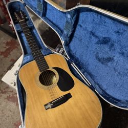 Suzuki Guitar 