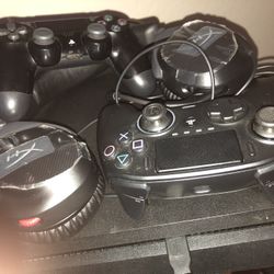 Brand New Ps4 With Headset And 2 Controllers 
