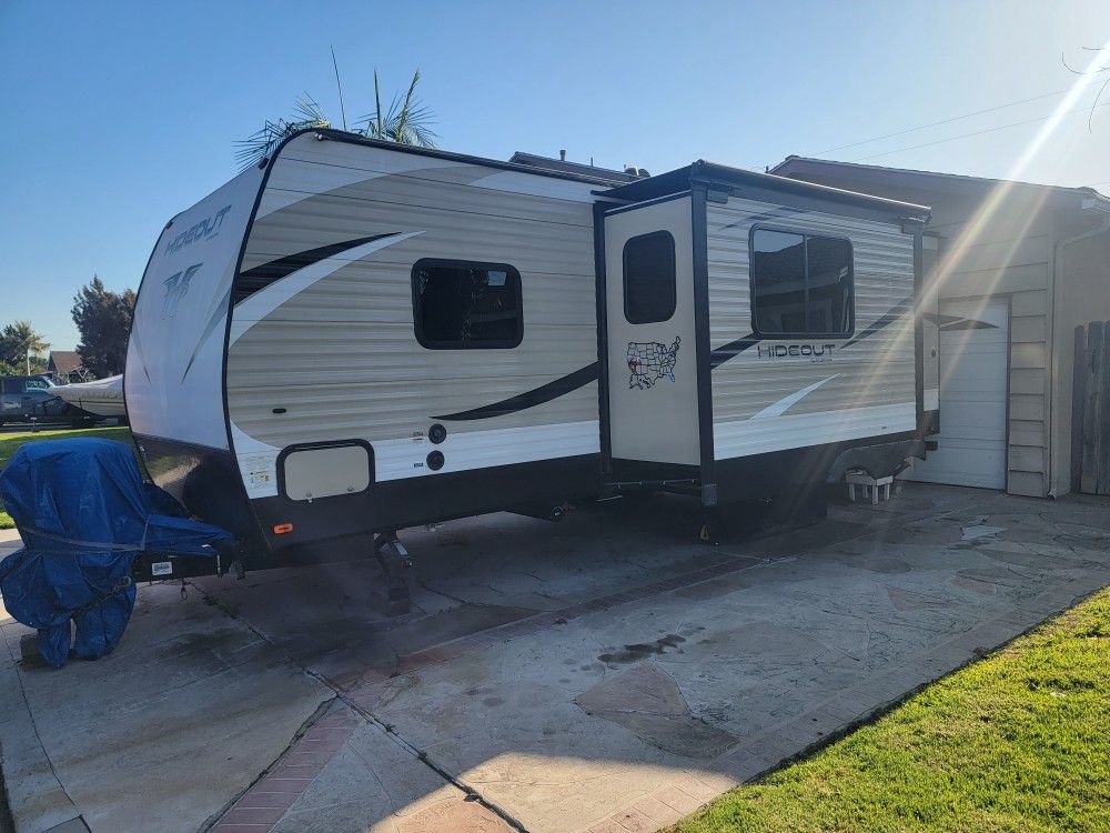 Keystone HIDEOUT Trailer Custom ORDER With Two Kids Bunk Beds 24" Long