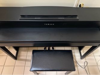 Yamaha Clavinova CLP-545B 88-Key Digital Piano (Real Wood Keys)