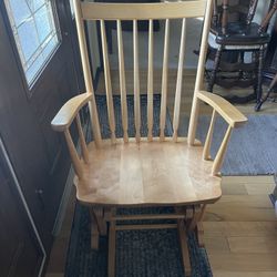 Detailed Rocker Glider