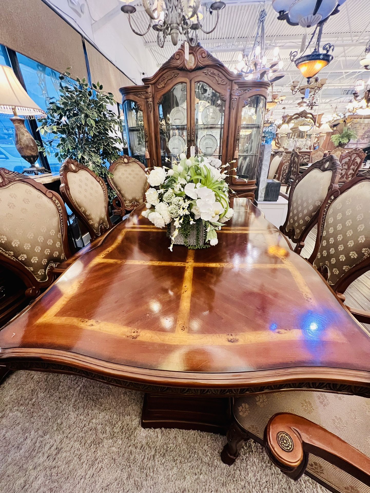 AICO By Michael Amini CORTINA Dining Set / 6 Chairs - NY