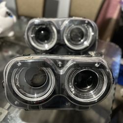 2020 Challenger Headlight