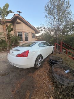 Infiniti G37 Coupe White