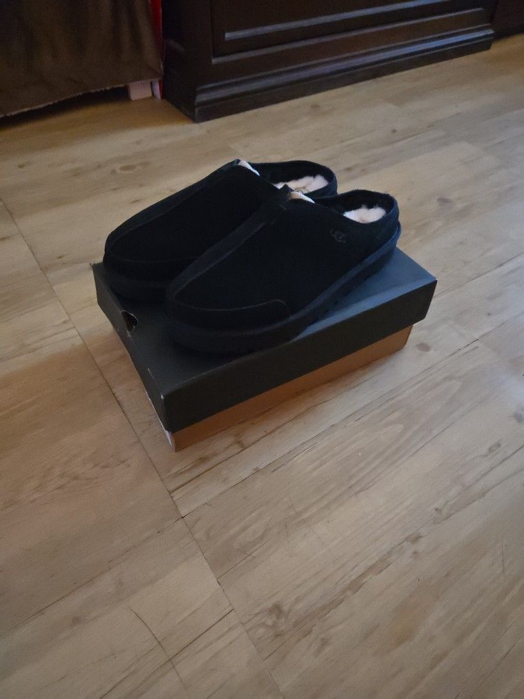 Black UGG Marcmans Size 12