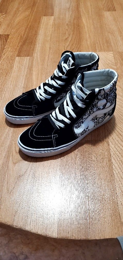 Vans (FORGOTTEN BONES) RARE SIZE 10.5