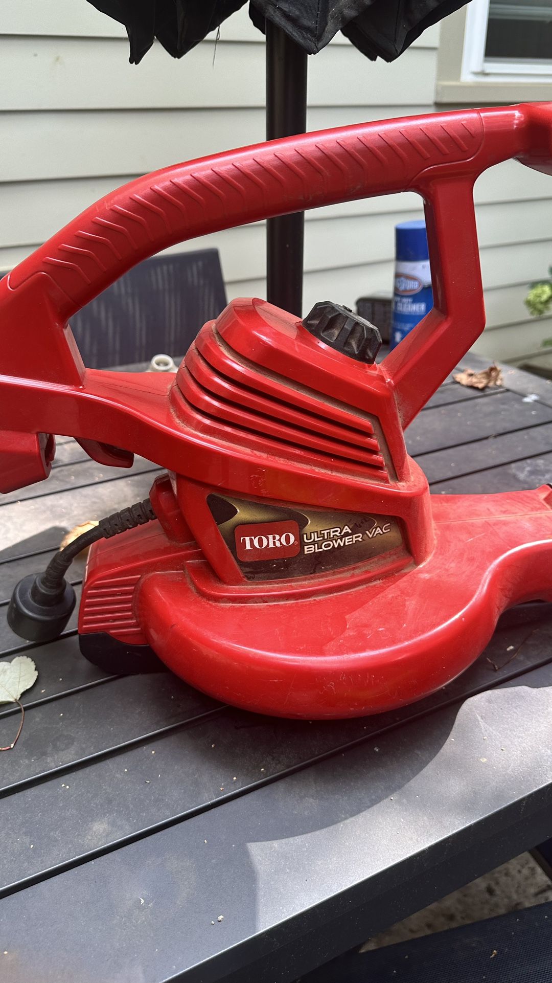Corded Electric Leaf Blower And Leaf Mulched