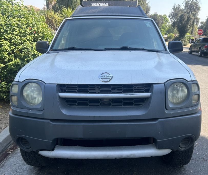 3.3 Liter V6 Nis san 2003 Xterra 4x4.