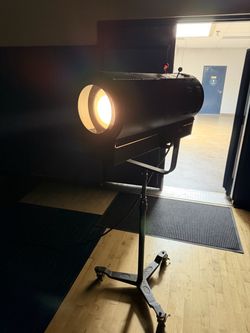 Altman comet follow spotlight