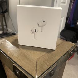 White Bluetooth Headphones 