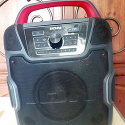Ion speaker pathfinder 320 In Good Working Condition
