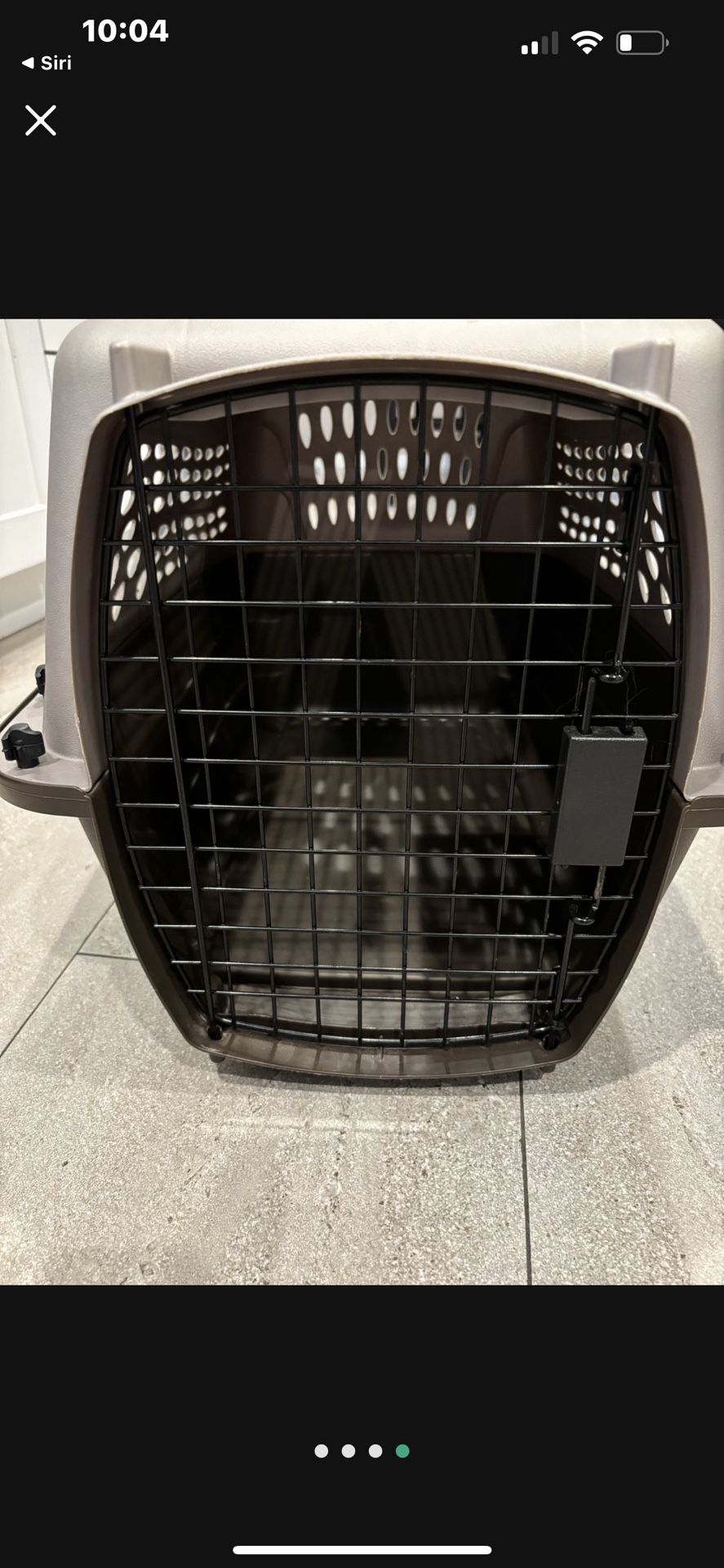 Small Dog Kennel/Crate