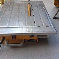 Work Force Portable Table Saw. In Great Condition Works Great