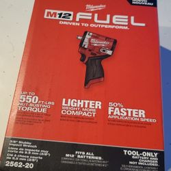 Milwaukee M12 Fuel 12V Stubby 3/8 Impact Wrench