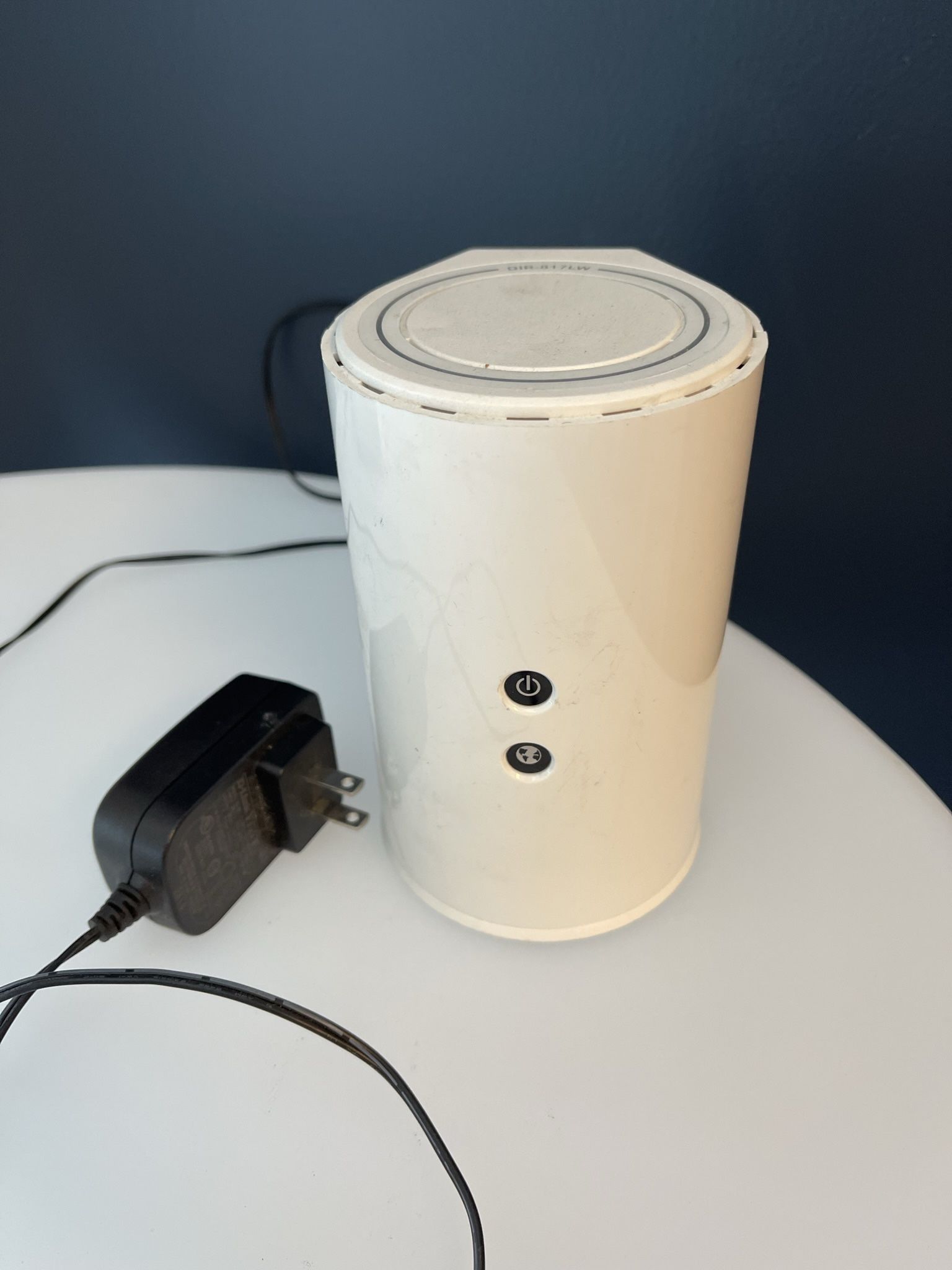 D Link Dual band gigaband cloud router, wireless, 4 portal - works