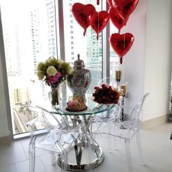 Acrylic Oval Back Chair with Arms 