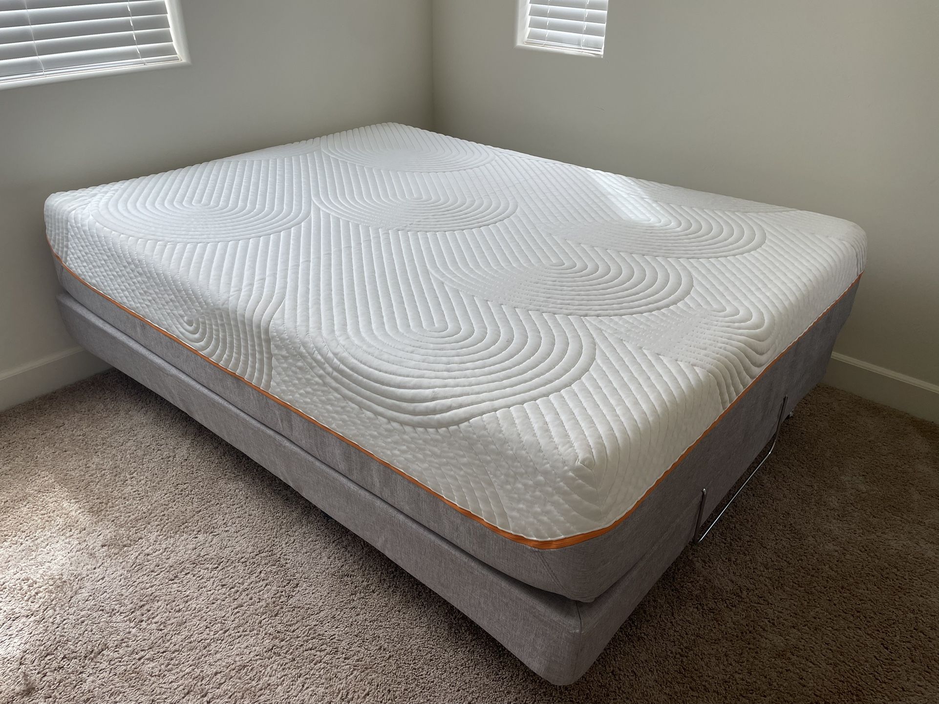 Tempur-pedic Mattress W/Adjustable base