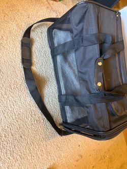 Pet carrier used it once