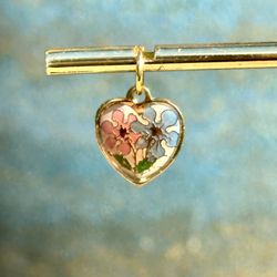 🌺 Beautiful multicolor floral charm pendants - back are gold tone - many different styles