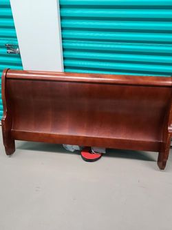 Queen Sleigh Bed With Mattress Price Is Negotiable 