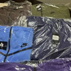 Men’s Sweatsuits 70 Each