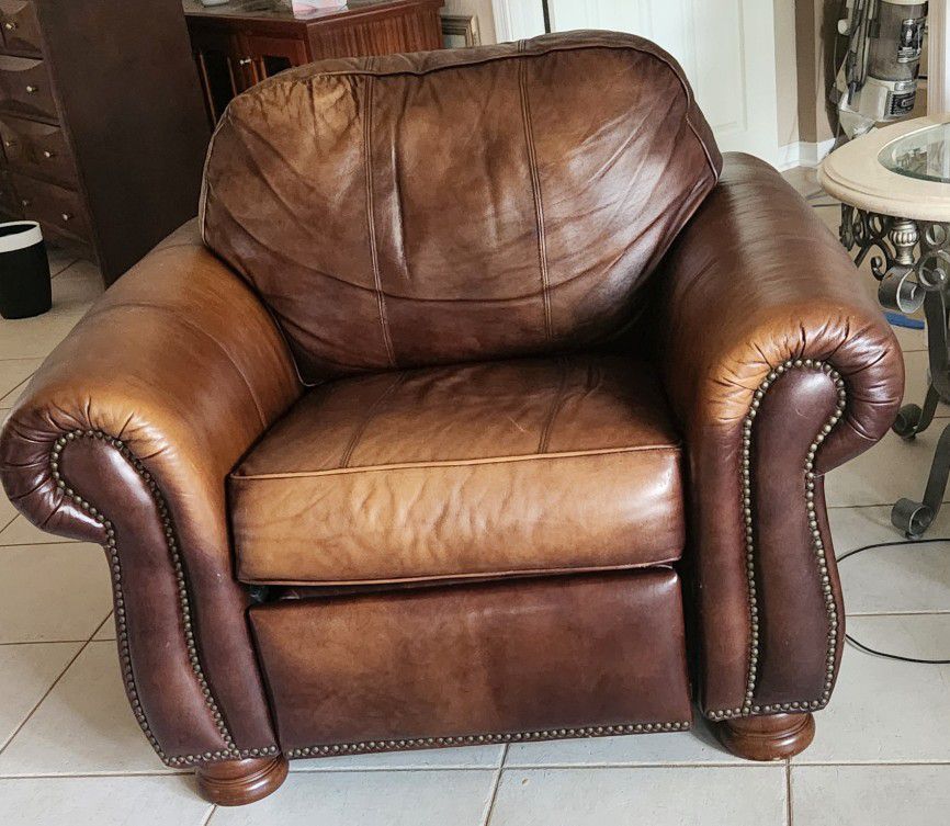 Leather Recliner (Thomasville)
