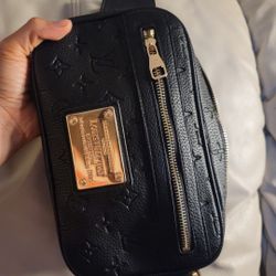 Louis Vuitton Bag Read Below Description Before Buying Item $ 1 3 0