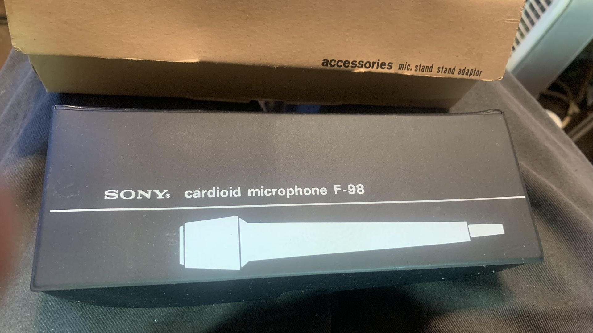 New Sony Cardioid Microphone with Stand F-98 Made In Japan