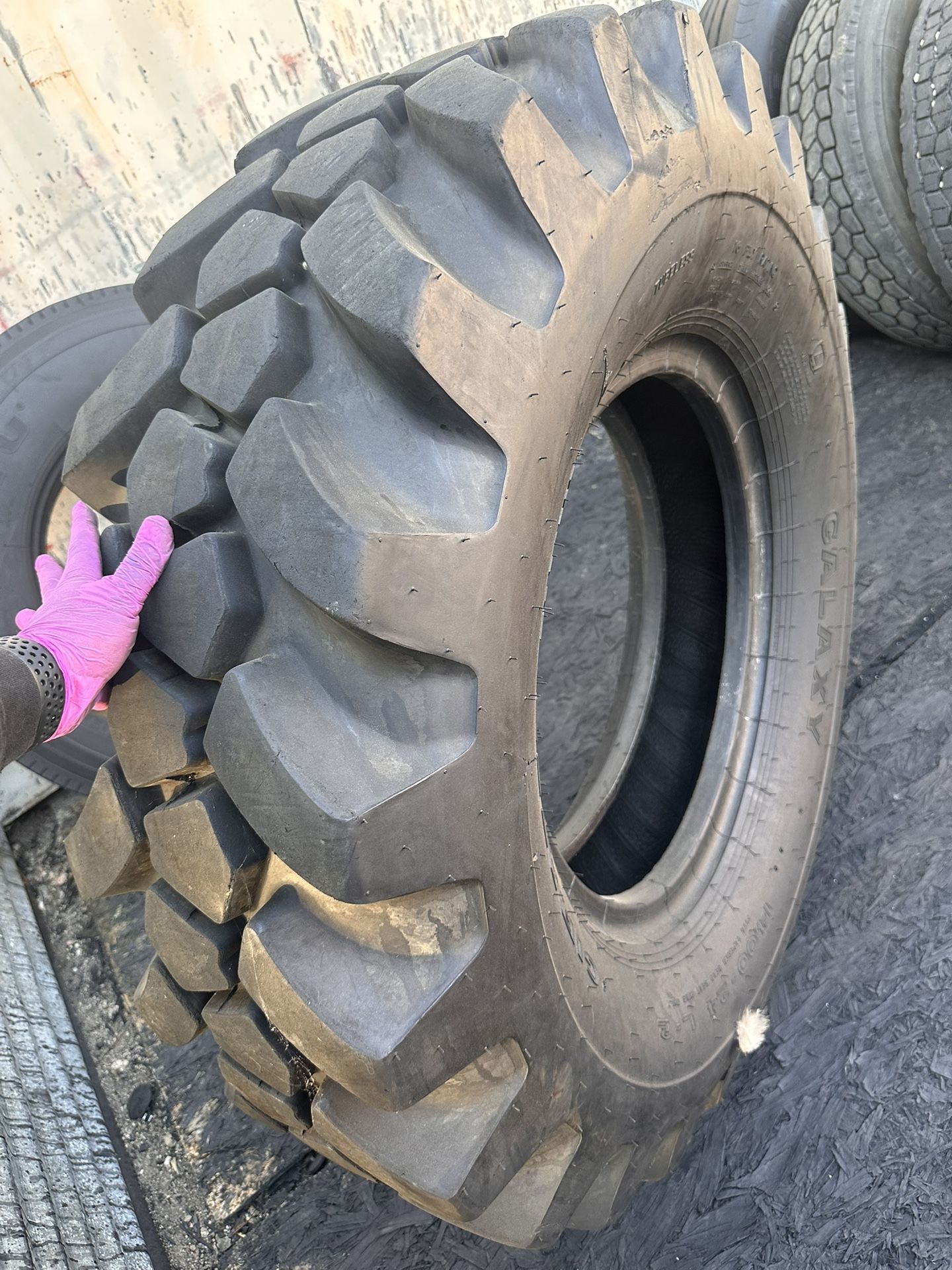 14.00-24 Tractor Tire