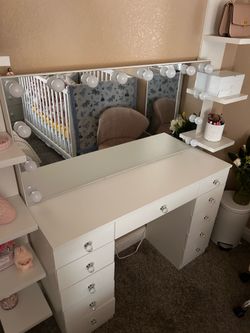 White Makeup vanity