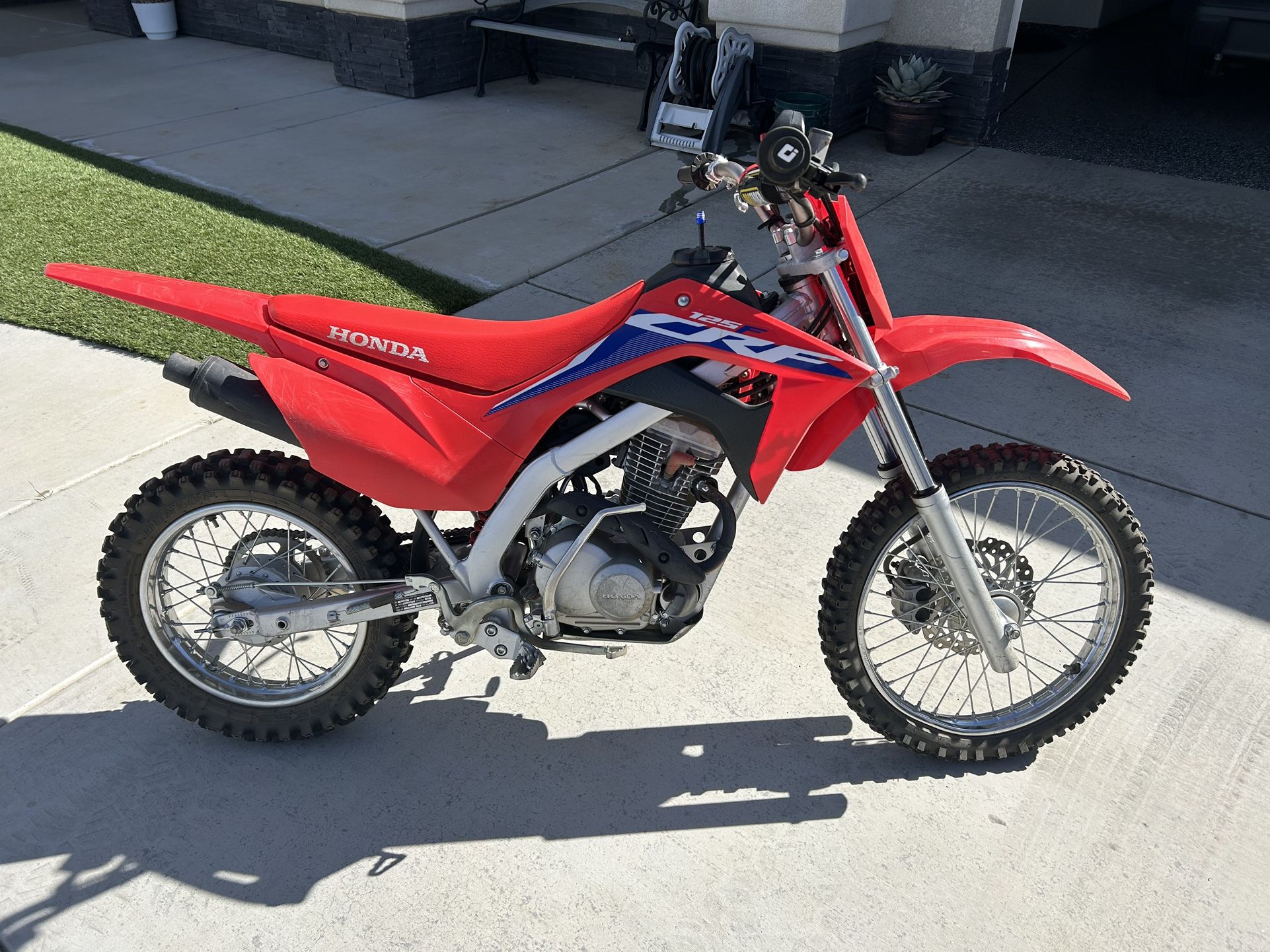 2022 CRF125